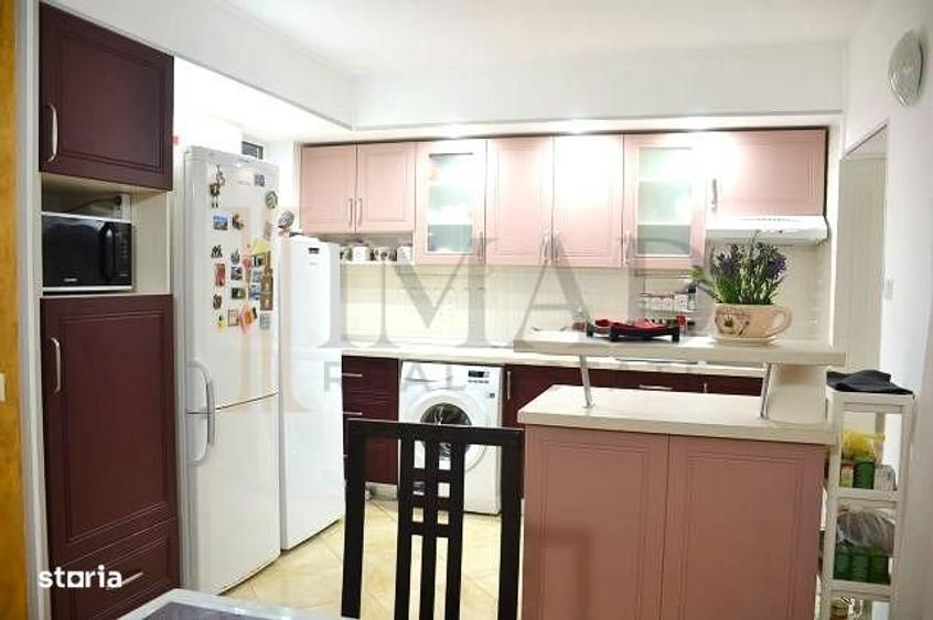 Casă cu 4 camere decomandat în Brănești