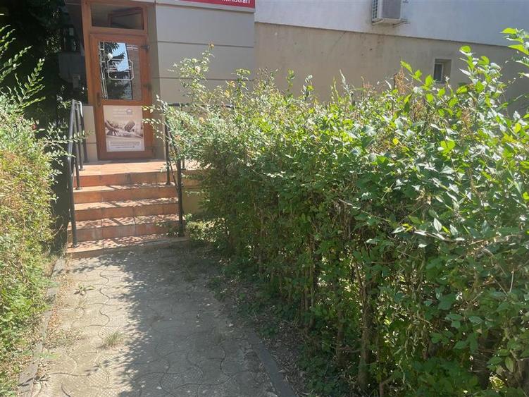 Spațiu comercial, de 82 mp, în 9 Mai