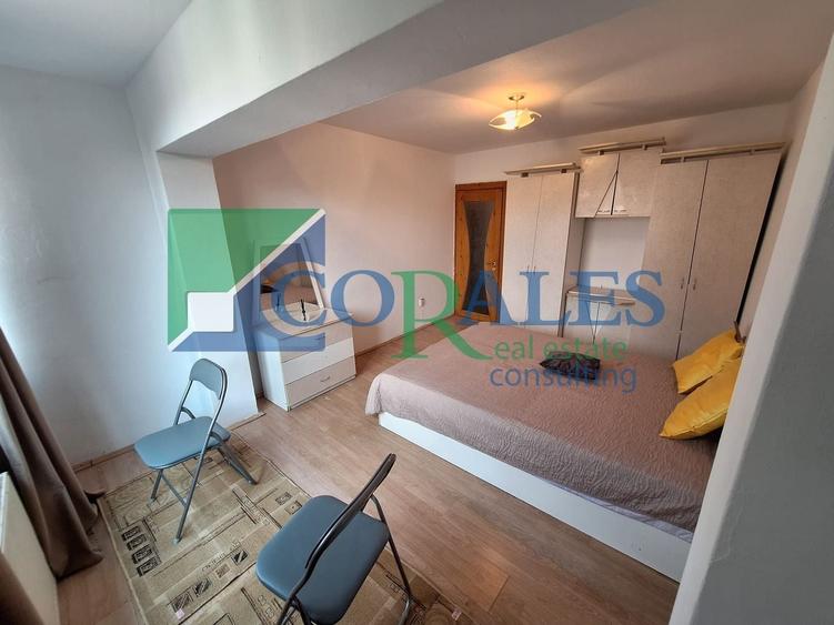 Apartament cu 3 camere semidecomandat, mobilat în Baba-Dochia