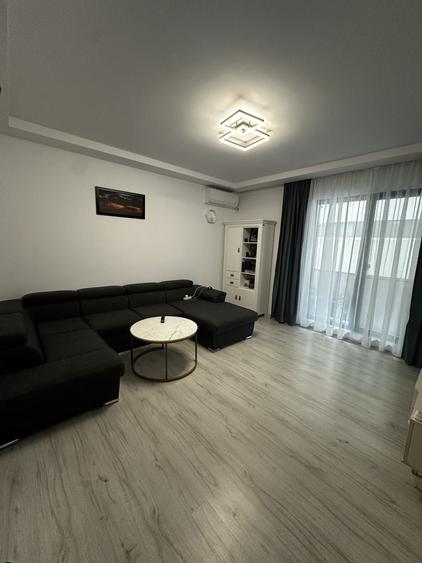 Apartament cu 2 camere decomandat în 1 Decembrie 1918