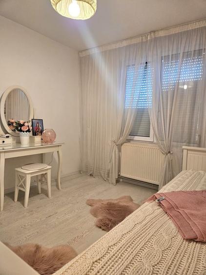 Apartament cu 3 camere decomandat, mobilat în Gorjului