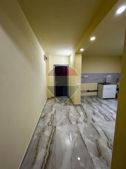 Apartament cu 2 camere decomandat în Republicii