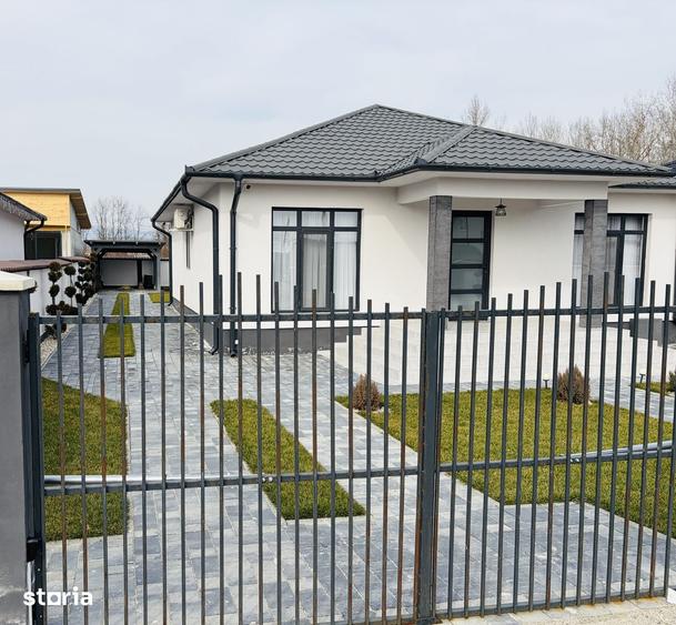 Casă cu 3 camere cu Teren 600 Mp în Central