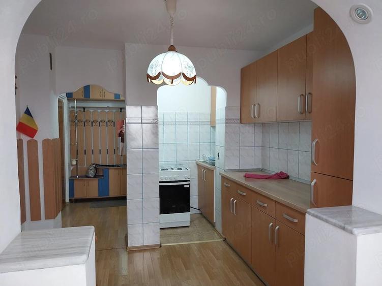Apartament cu 3 camere decomandat în Nufărul
