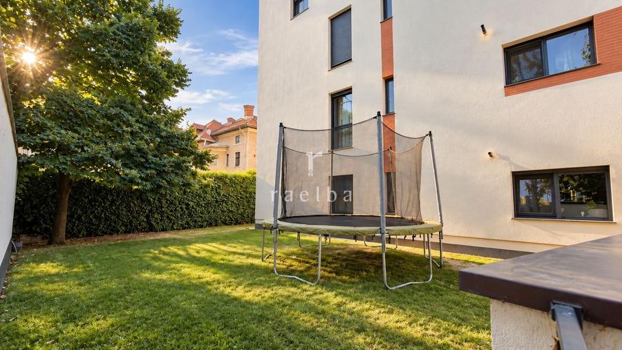 Apartament cu 4 camere decomandat, mobilat în Dorobanți