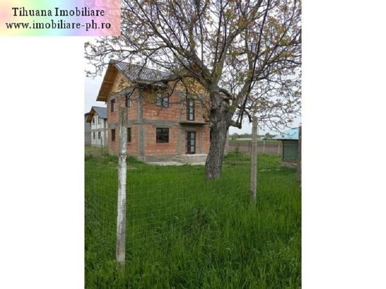 Casa la rosu de vanzare - Lipanesti - 9