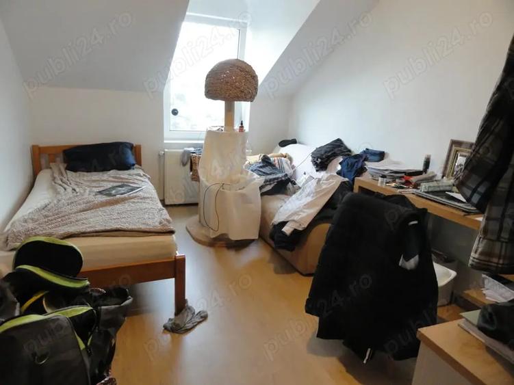 Casă cu 5 camere cu Teren 500 Mp în Central