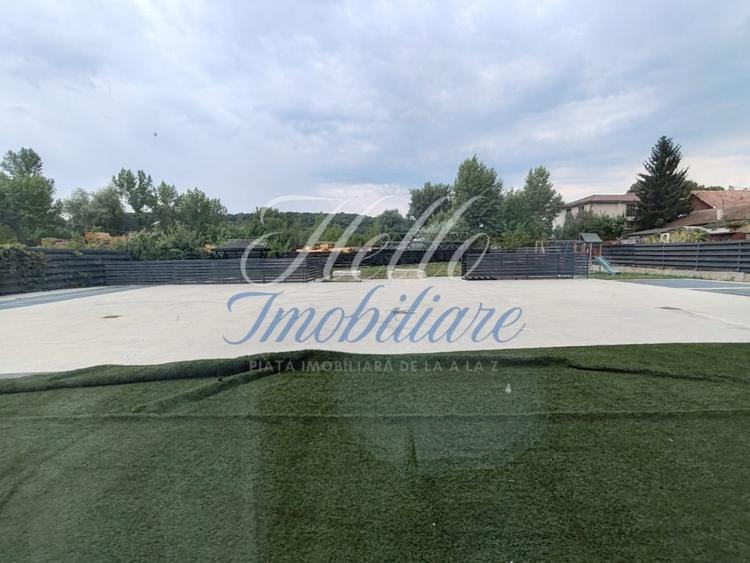 Apartament cu 3 camere semidecomandat, mobilat în Dâmbul Rotund