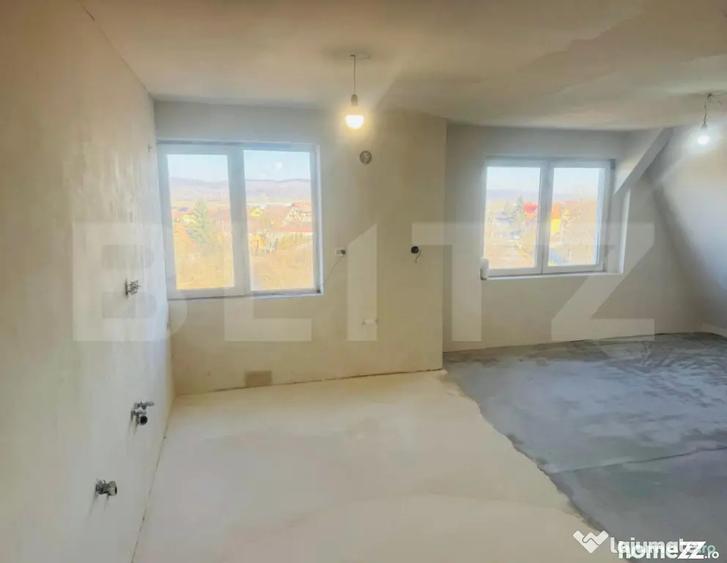 Apartament cu 3 camere decomandat în Sângeorgiu de Mureș