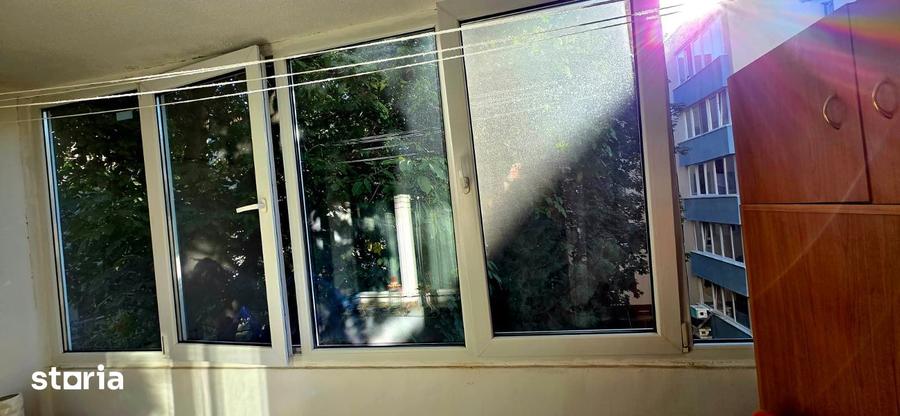 Apartament cu 2 camere decomandat în Exterior Vest