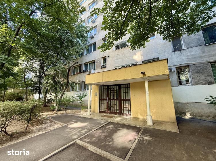 Apartament cu 3 camere semidecomandat în Drumul Taberei