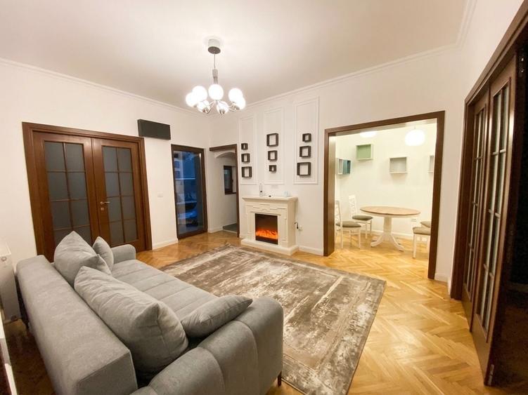 Apartament cu 3 camere semidecomandat, mobilat în Kiseleff