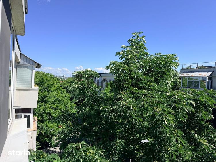 Apartament cu 2 camere decomandat în Tei