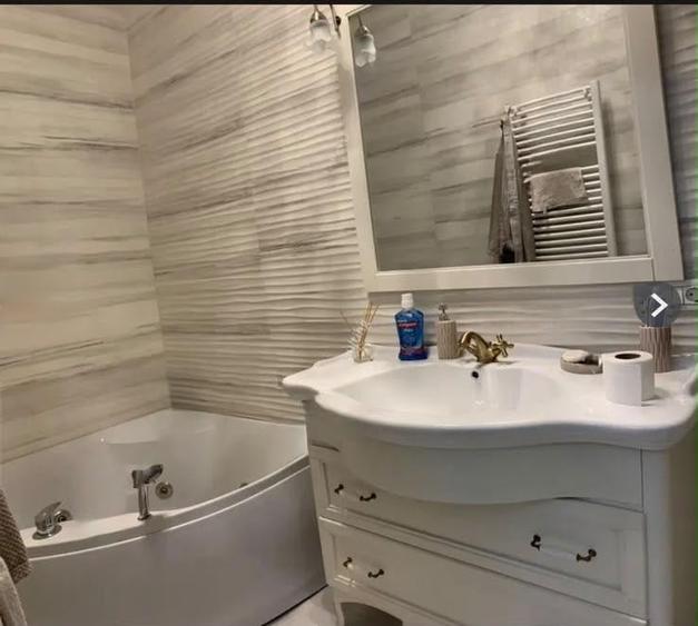 Apartament cu 2 camere semidecomandat, mobilat în Bălcescu