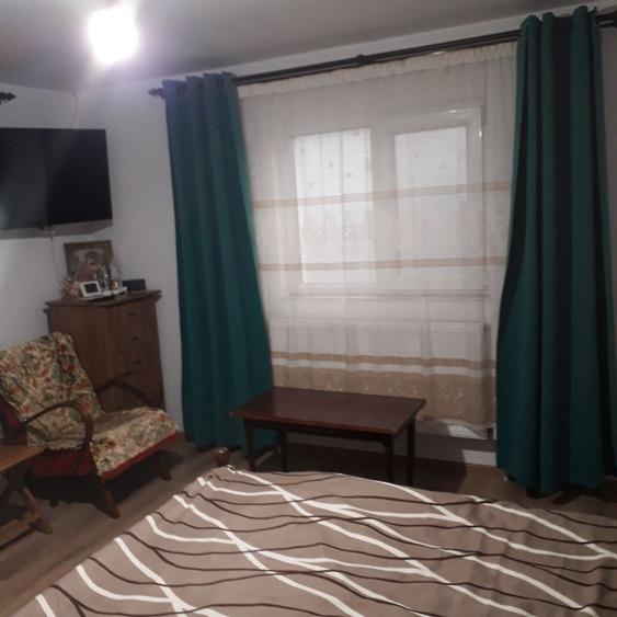 Casă cu 4 camere în Rediu