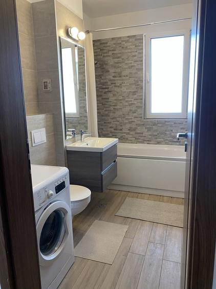 Apartament cu 2 camere decomandat în Aradului