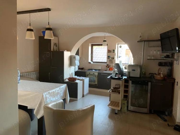 Casă cu 6 camere cu Teren 450 Mp în Ordoreanu