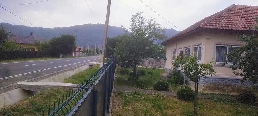Teren de 6800 mp, în Polovragi