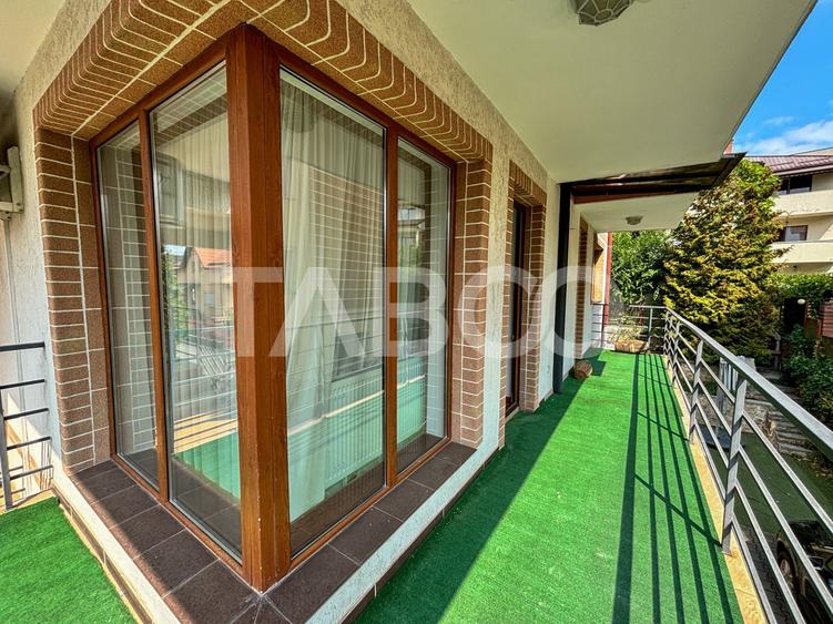 Apartament cu 3 camere semidecomandat, mobilat în Europa