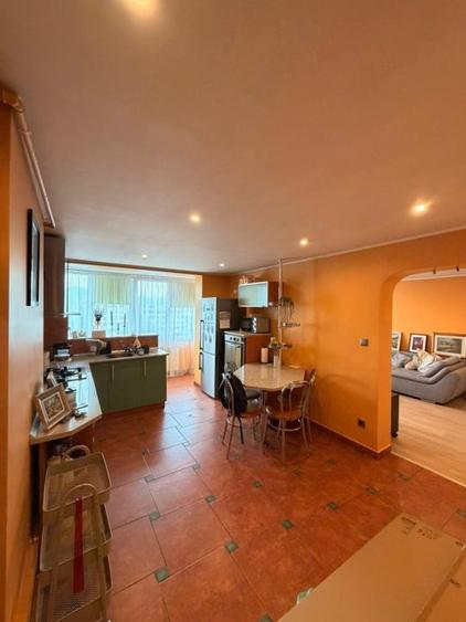 Ultracentral decomandat, 61 mp, parcare proprie – gata de mutare - 2