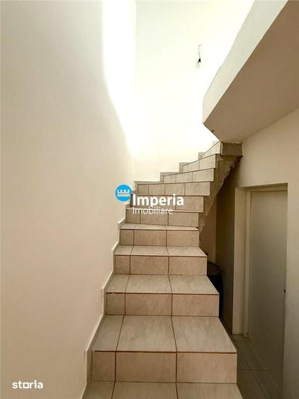 Casă cu 8 camere cu Teren 300 Mp în Ciurea