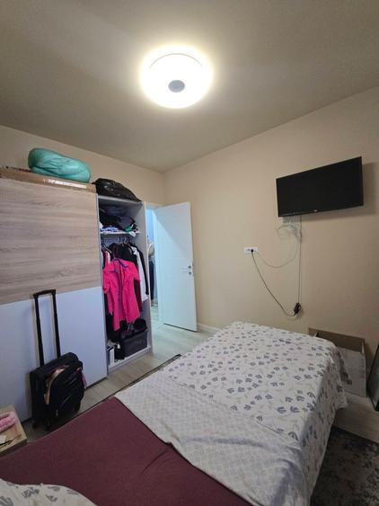 Apartament cu 2 camere decomandat în Dobroești
