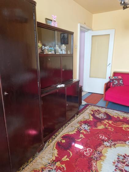 Apartament cu 2 camere semidecomandat în Tomis Nord