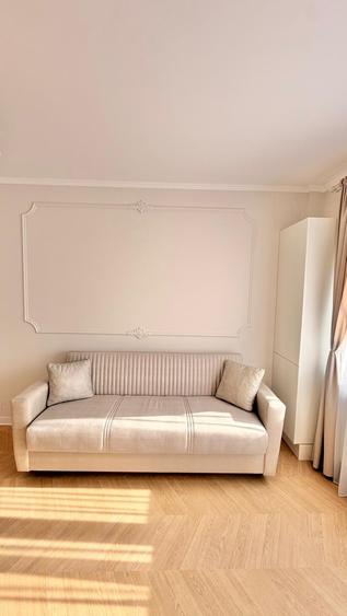 Apartament cu 3 camere decomandat în Florești