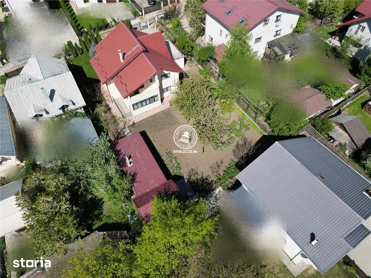 Casă cu 7 camere cu Teren 1000 Mp în Valea Lupului