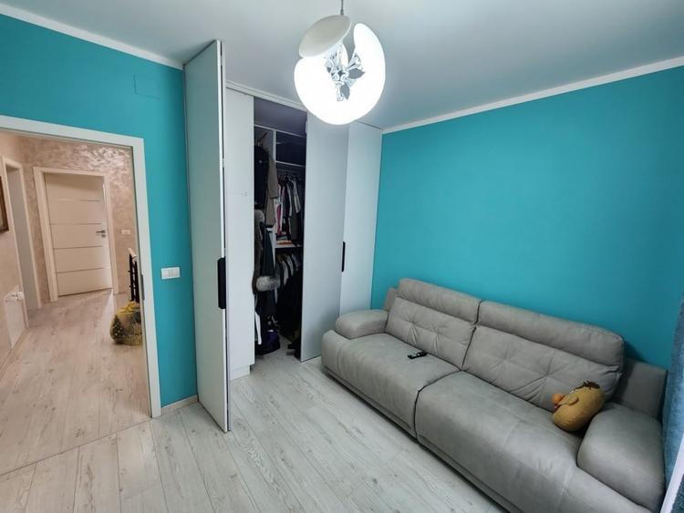 Duplex cu 4 camere cu Canalizare în Dumbrăvița