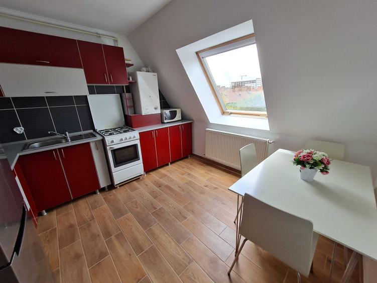 Garsonieră decomandată în Dâmbul Rotund
