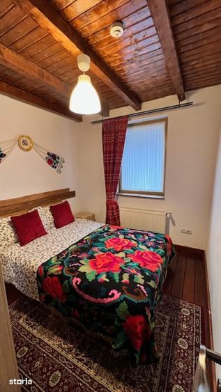 Casă cu 6 camere cu Teren 329 Mp în Central