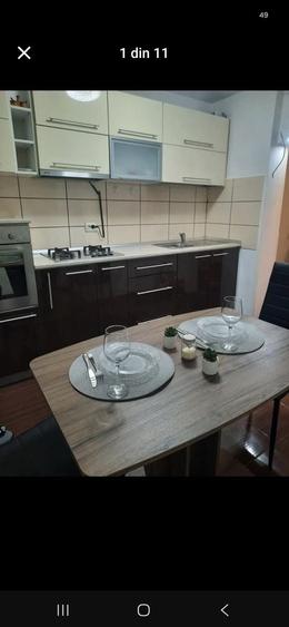 Apartament cu 3 camere decomandat în Rahova