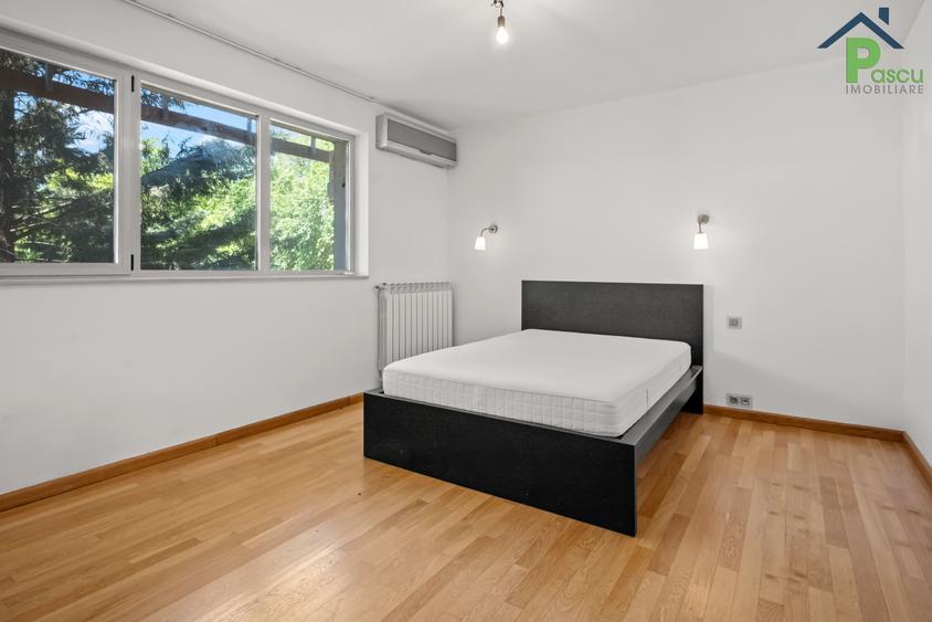 Apartament cu 3 camere decomandat în Snagov