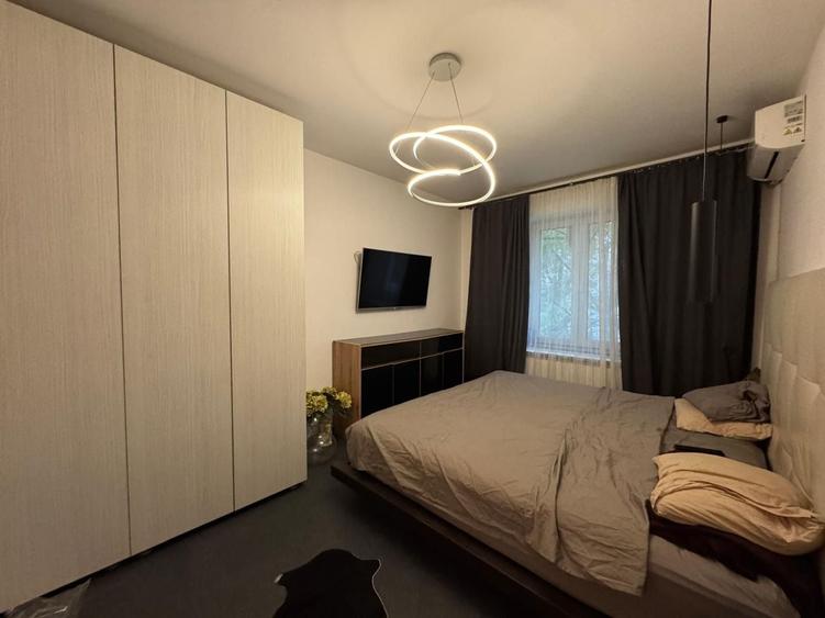 Apartament cu 2 camere decomandat în Floreasca