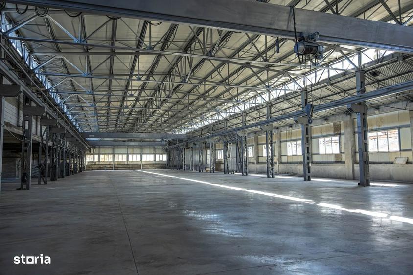 Spațiu comercial, de 3,600 mp, în Exterior Vest