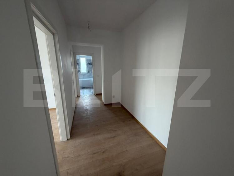 Apartament cu 3 camere decomandat în Cornitoiu
