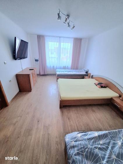 Casă cu 4 camere cu Teren 100 Mp în Centura