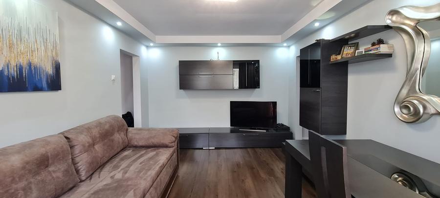 Apartament cu 2 camere semidecomandat în Mircea cel Bătrân