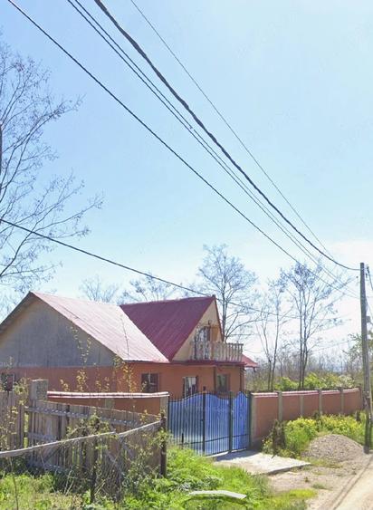Casă cu Teren 2283 Mp în Bahna