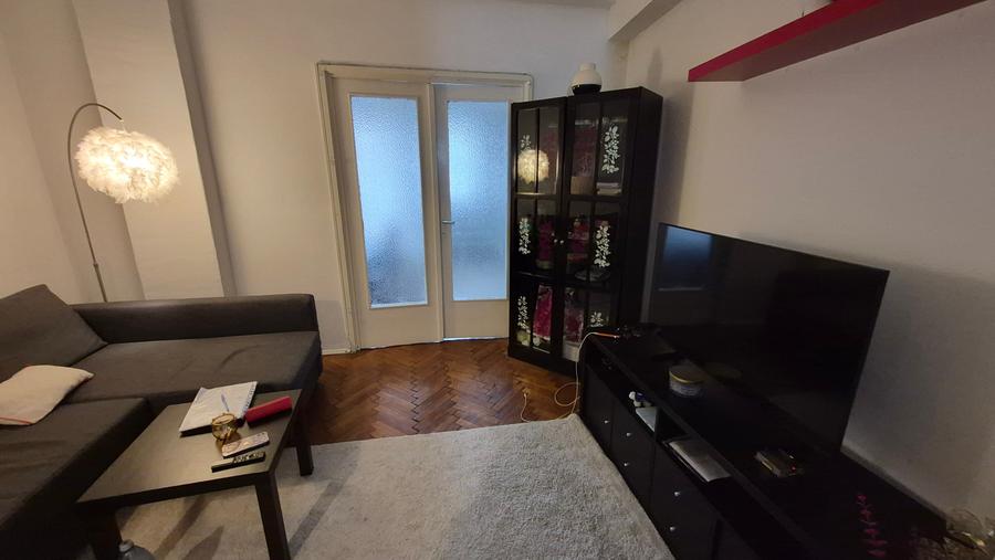 Apartament cu 2 camere semidecomandat în Calea Victoriei