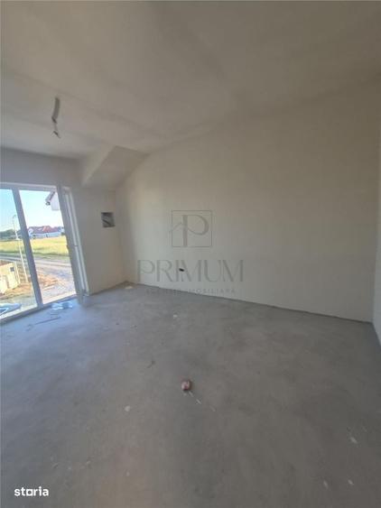 Casă cu 4 camere în Moșnița Veche