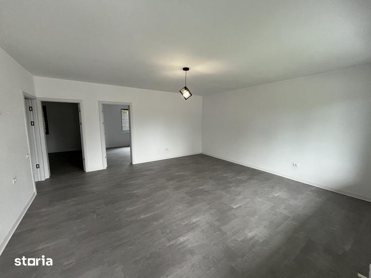 Exclusivitate! Casa la sol, 3 camere, zona deosebita, la cheie! - 1