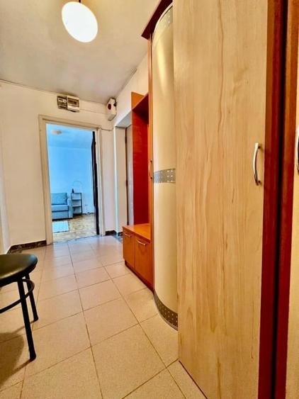 Apartament cu 2 camere, mobilat în Banu Manta