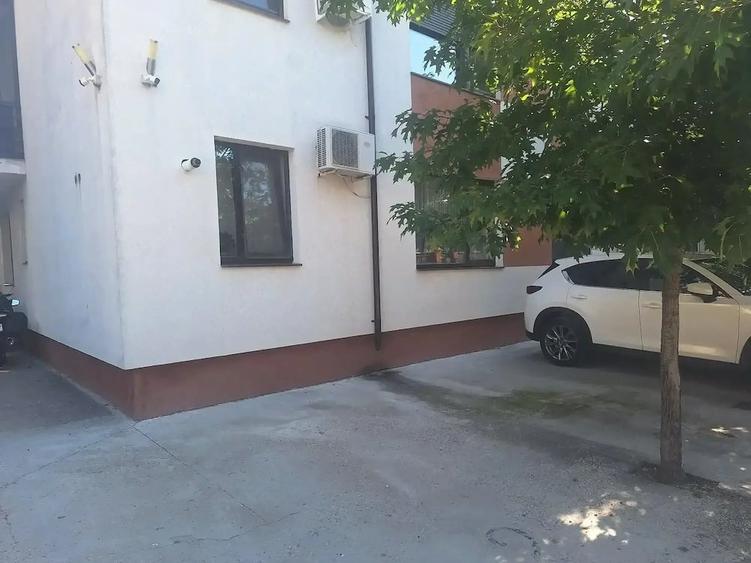 Apartament cu 2 camere semidecomandat în Roșu