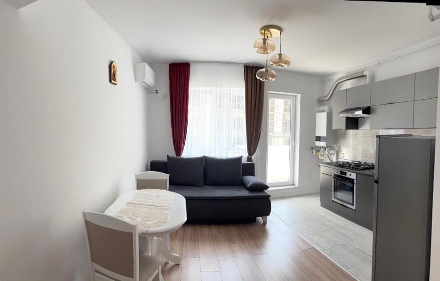 Apartament cu 2 camere decomandat, mobilat în Central