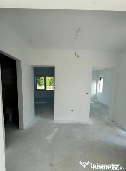 Casă cu 3 camere cu Teren 9000 Mp în Tăuții-Măgherăuș