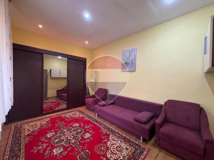 Apartament cu 2 camere semidecomandat în Ultracentral