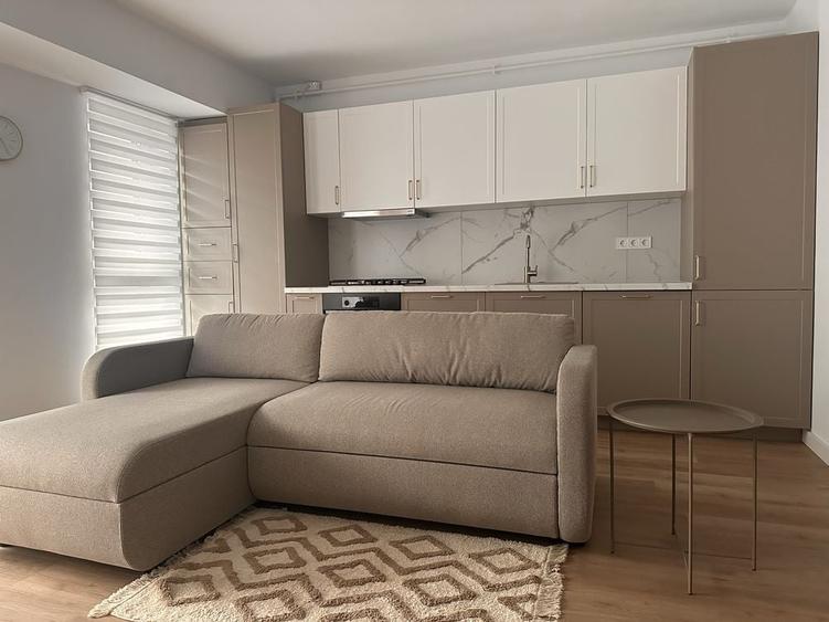 Apartament cu 2 camere semidecomandat în Florești