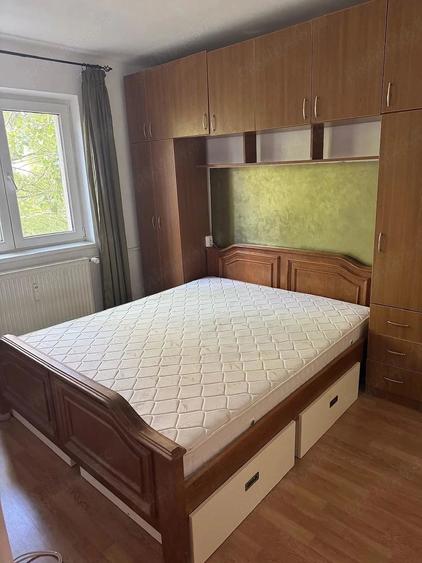 Apartament cu 3 camere semidecomandat în Brâncoveanu